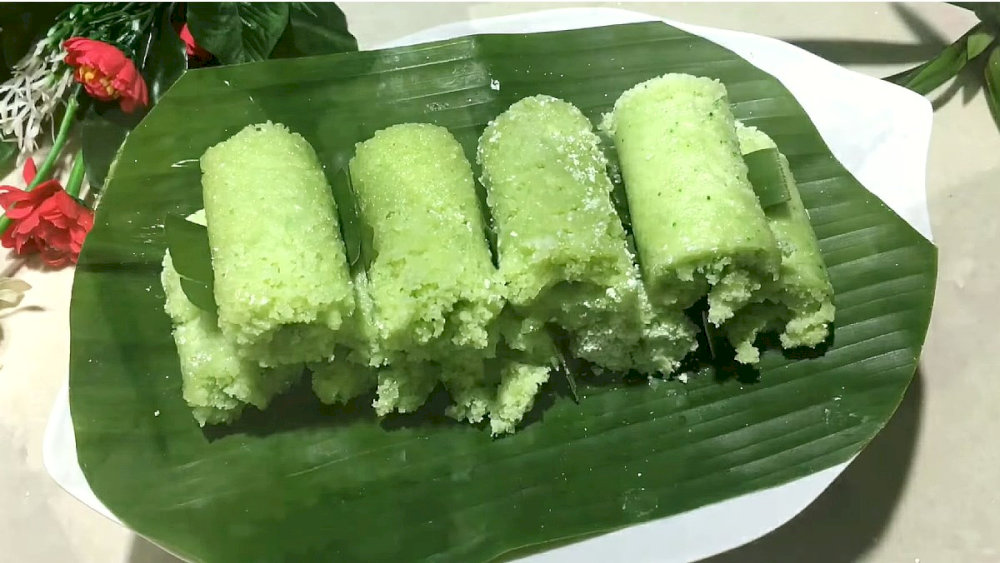 Bánh ống lá dứa xanh tự nhiên